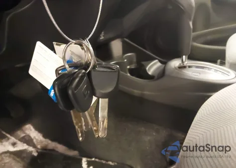 2009 Honda Fit z USA, uszkodzony, nr VIN JHMGE88299S030151